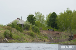 Доставка почты в труднодоступные районы Свердловской области, заброшенный дом, деревня, лес