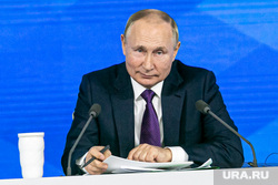 Семнадцатая ежегодная пресс-конференция президента РФ. Москва, портрет, путин владимир