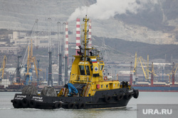 Черное море. Новороссийск, черное море, корабль, буксир, судно, порт, новороссийск, порт новороссийска