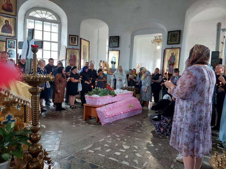 Отпевание прошло в церкви Николая Чудотворца в поселке Тюш