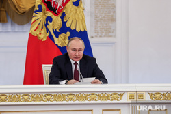 Заседание Госсовета по молодежной политике в Кремле. Москва, путин владимир