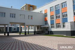 Осмотр строительства школы. Тюмень 