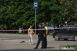 Последствия атаки БПЛА по адресу Ленинский проспект 92к1. Москва, перекрытие, полиция, оцепление, полицейский, оцепление чп