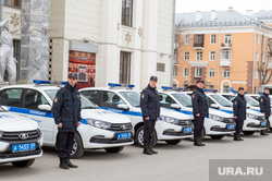 Вручение служебных автомобилей сотрудникам полиции. Пермь, полиция, полицейский автомобиль, патрульный автомобиль, авто полиции