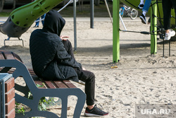 Дети. Тюмень, ребенок, детская площадка, горка, детский городок, дети, мальчик, детская площадка, детская безопасность