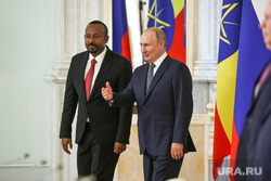 Встреча президента России Владимира Путина с премьер-министром Эфиопии Аби Ахмедом. Санкт-Петербург, путин владимир, ахмед аби