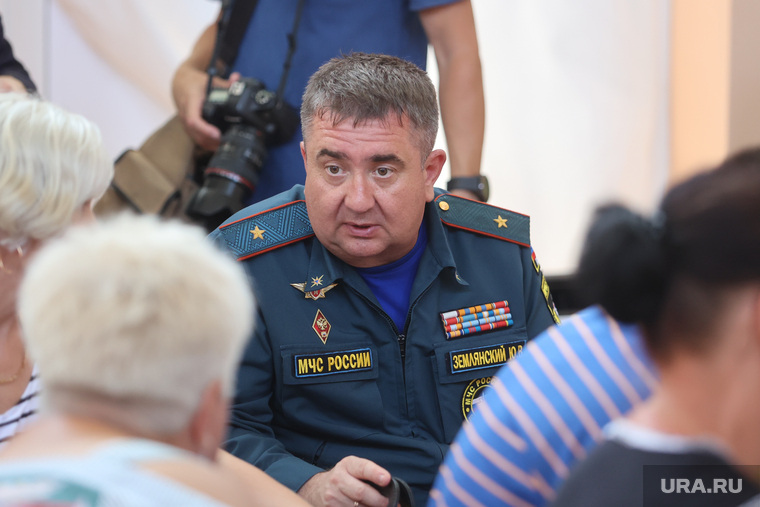 Приезд министра МЧС Куренкова Александра в село Юлдус. Курган