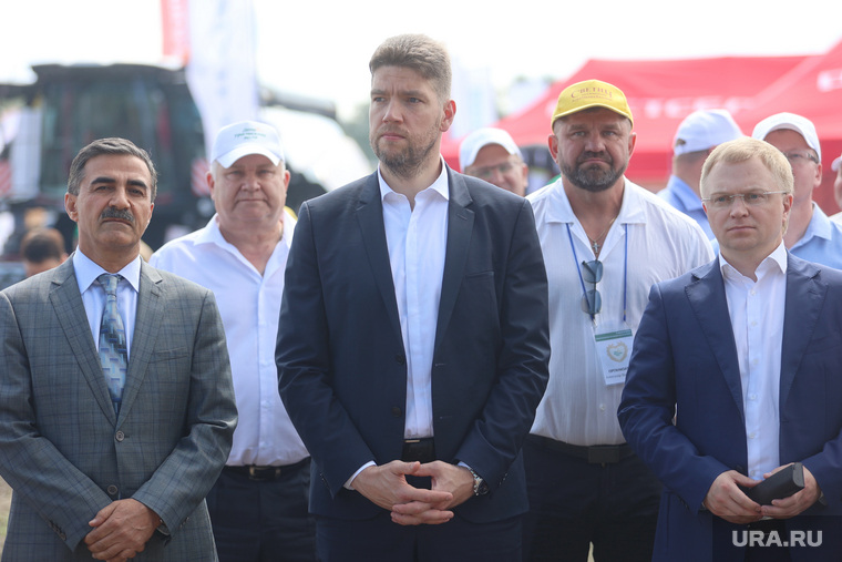 День поля. Курган