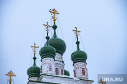 Зимние виды города. Соликамск, православие, крест православный, христианство, храм, кресты на храме, зимний соликамск, собор троицы живоначальной