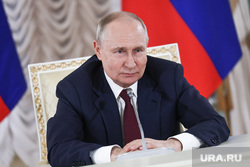 Президент России Владимир Путин на итоговой пресс-конференции саммита "Россия-Африка". Санкт-Петербург, путин владимир