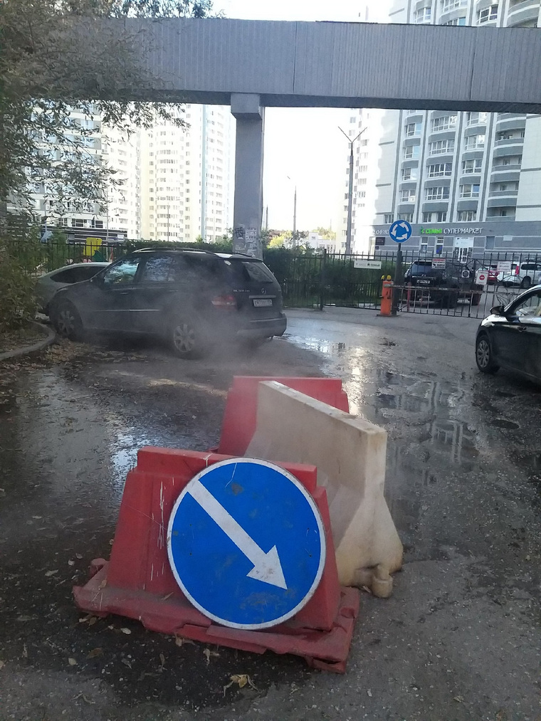 Кипяток льется уже два дня