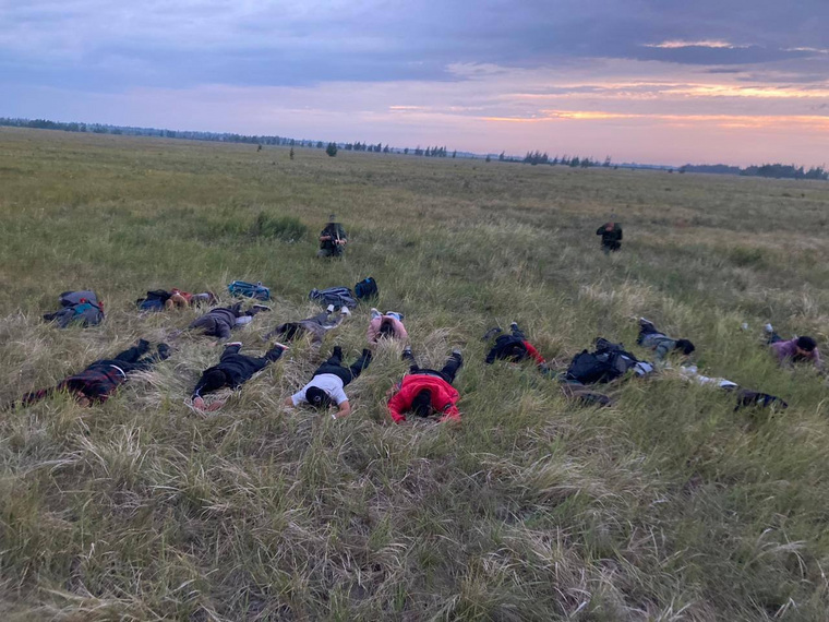Все 13 человек пытались попасть на территорию РФ незаконно