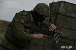 Мобилизованные резервисты на полигоне в Донецкой области. ДНР, армия, военные, солдаты, пулемет, оружие, стрельбище, война, пулеметчик, стрелки, военные сборы, пехота, бой, полигон, резервисты, мобилизованные, дрг, огневая подготовка, пехотинцы, разведчики, диверсанты, диверсионная группа, боестолкновение