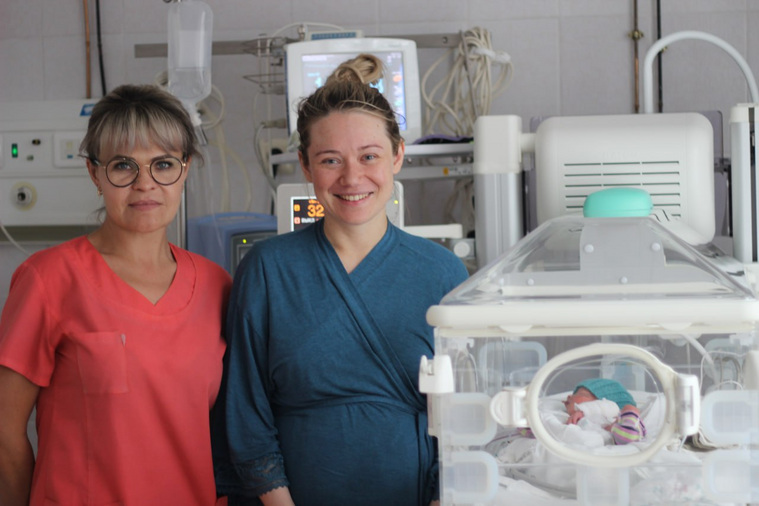 В августе в стационаре находились одновременно по пять пар двойняшек