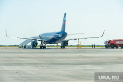 В Анталью прилетели первые пассажиры из Екатеринбурга, рейс которых задерживали на трое суток