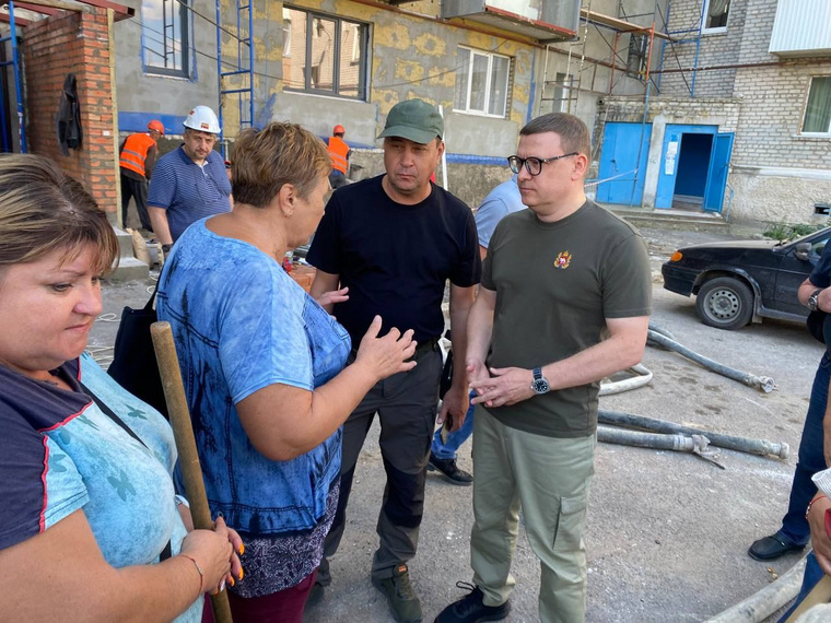 Первым пунктом поездки Алексея Текслера стал поселок Донской