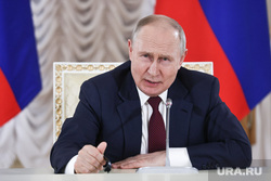 Президент России Владимир Путин на итоговой пресс-конференции саммита "Россия-Африка". Санкт-Петербург, путин владимир