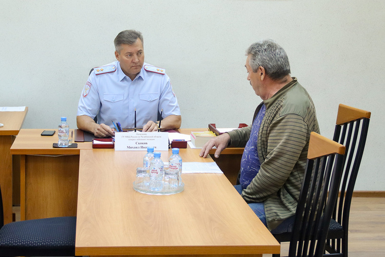 Приемы граждан главный полицейский региона проводит ежемесячно