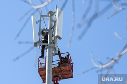 Установка вышки сотовой связи 5G на Уралмаше. Екатеринбург, сотовая связь, телекоммуникации, мобильная связь, вышка сотовой связи, вышка сотовой связи 5G, пятое поколение мобильной связи, fifth generation