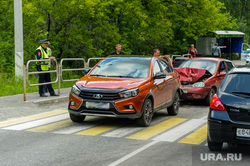 Дорога, трасса. М5. Челябинская область, пешеходный переход, ваз, трасса, дтп, лада веста, авария, дорога, автотранспорт, автомобильная дорога