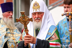 Освящение надвратной иконы на Спасской башне Кремля патриархом Кириллом. Москва