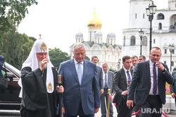 Освящение надвратной иконы на Спасской башне Кремля патриархом Кириллом. Москва
