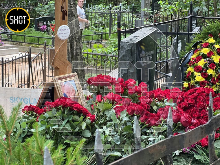Евгений Пригожин похоронен на Пороховском кладбище в Санкт-Петербурге