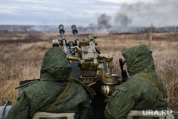 Тренировочные стрельбы мобилизованных с Центрального военного округа на полигоне Еланский. Свердловская область, армия, военные, зенитная установка зу23, ЗУ-23