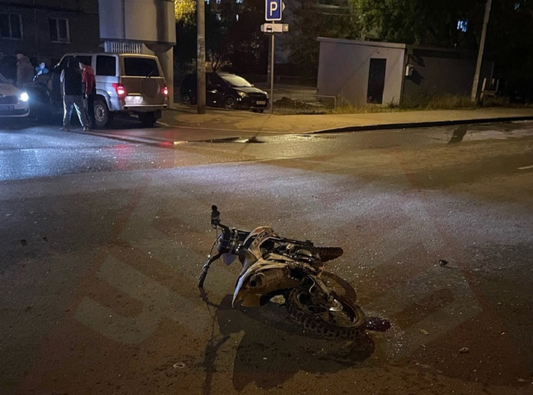В микрорайоне Крым в Перми произошла авария с участием мотоциклиста