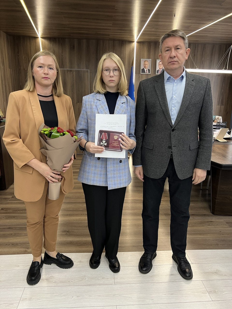 Награда погибшего отца будет храниться у ребенка