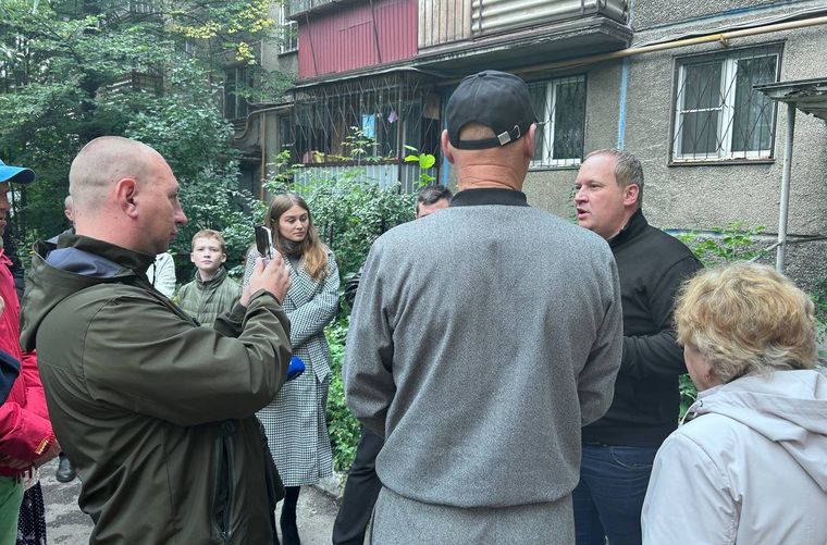 В ближайшее время число бригад и техники увеличат еще в три раза