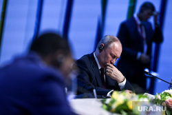 Президент России Владимир Путин на рабочем обеде по украинской проблеме на форуме Россия Африка. Санкт-Петербург, путин владимир