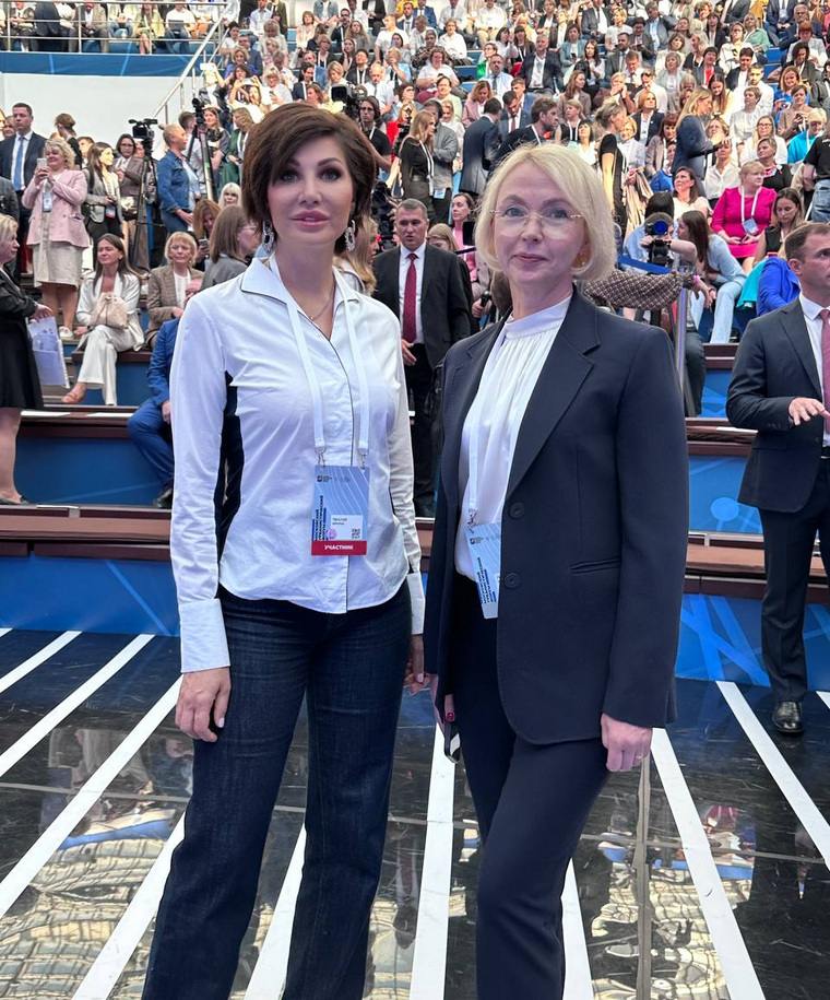 Вместе с Ириной Текслер на форум поехала первый вице-губернатор Ирина Гехт