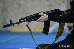 Женская гвардия Урала. Екатеринбург, начальная военная подготовка, обращение с оружием