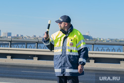 ДТП на Коммунальном мосту. Пермь, дтп, регулировщик дорожного движения, гибдд, дпс