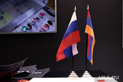 Михаил Мишустин на саммите ЕАЭС. Сочи, российский флаг, флаг россии, флаг армении, армянский флаг