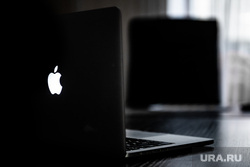 Ноутбук Apple MacBook. Екатеринбург, ноутбук, интернет, apple, работа, макбук, фриланс, эпл, удаленная работа, удаленное обучение, работа за компьютером, macbook