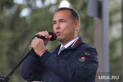 Торжественная линейка студентов КГУ в ЦПКиО. Курган, шумков вадим