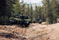 Вооруженные силы Великобритании. stock, нато, танк, Leopard 2, Леопард 2, stock