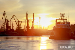 Types of Kaliningrad.  Kaliningrad, sea, sailing, ship, port, flight, sunset, steamship, vessel, port cranes, navigation