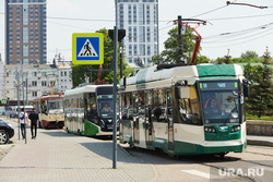 City sketches.  Chelyabinsk, pedestrian crossing, public transport stop, get, city electric transport, tram