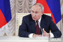 Президент России Владимир Путин на итоговой пресс-конференции саммита "Россия-Африка". Санкт-Петербург, путин владимир