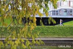 Осенний репортаж. Екатеринбург, набережная исети, желтые листья, осень, осенняя погода, осенние листья