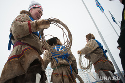 XXII Open traditional competition of reindeer herders for the Cup of the Governor of the Yamalo-Nenets Autonomous Okrug.  Nadym, reindeer herding competitions, Tynzyan throwing, Yamal, kmns