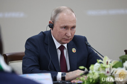 Встреча президента России Владимира Путина с президентом Зимбабве Эммерсоном Мнангагвой. Санкт-Петербург, путин владимир