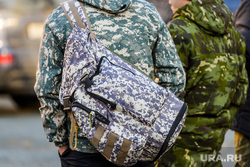Отправка мобилизованных из Советского военкомата. Челябинск , амуниция, рюкзак, снаряжение, мобилизация