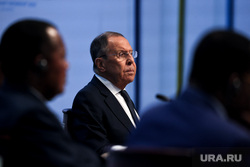 Президент России Владимир Путин на рабочем обеде по украинской проблеме на форуме Россия Африка. Санкт-Петербург, лавров сергей