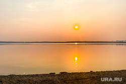 Закат на Шершневском водохранилище. Челябинск, закат, вода, озеро, лето, солнце, шершневское водохранилище, отдых, водоем, вечер, природа, штиль