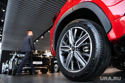 Автосалон EXEED. Екатеринбург, иномарка, колесо автомобиля, автомобиль, китайский автопром, автосалон exeed, шины континенталь, шины continental, кроссовер