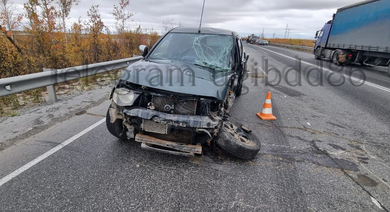 КамАЗ въехал в легковой автомобиль